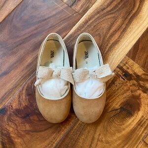 Zara Suede Leather Girl Ballet Flat; Size 7